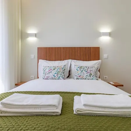 Novo Junto Ao Metro * Lisboa