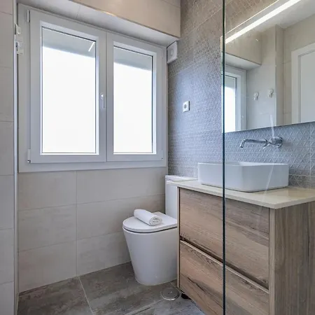 Novo Junto Ao Metro *